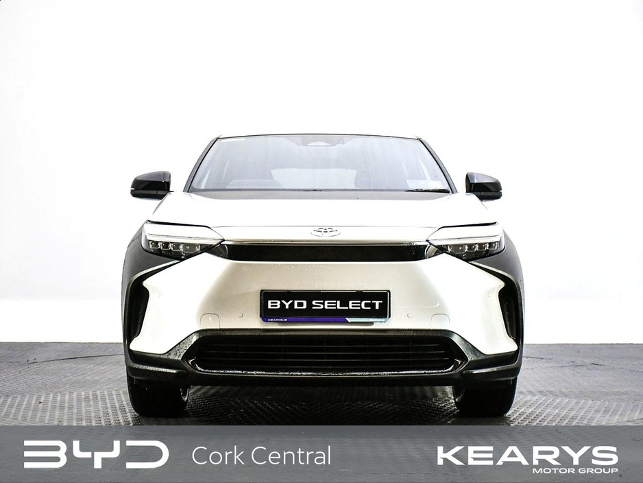 2025 Toyota bZ4X - image 4