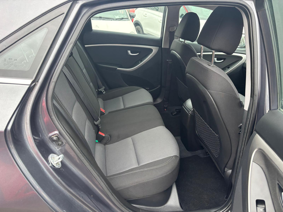 2015 Hyundai i30 - image 6