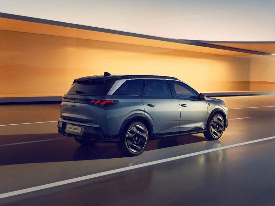 2026 Peugeot 5008 GT Exclusive Hybrid 145bhp *ORDER YOUR 261 TODAY* €57,745