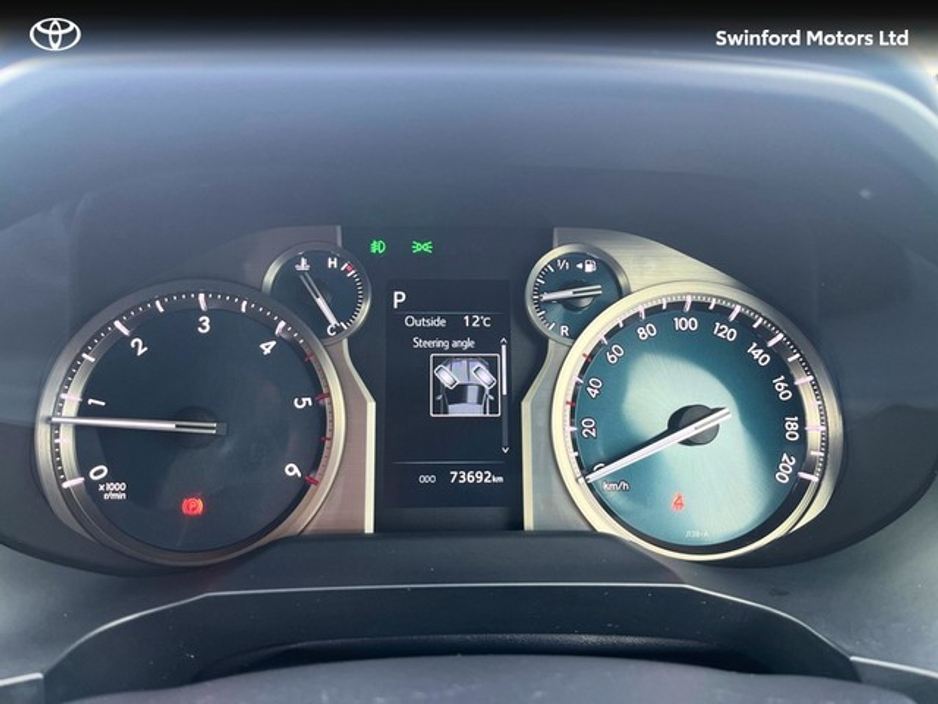 2023 Toyota Landcruiser - image 9