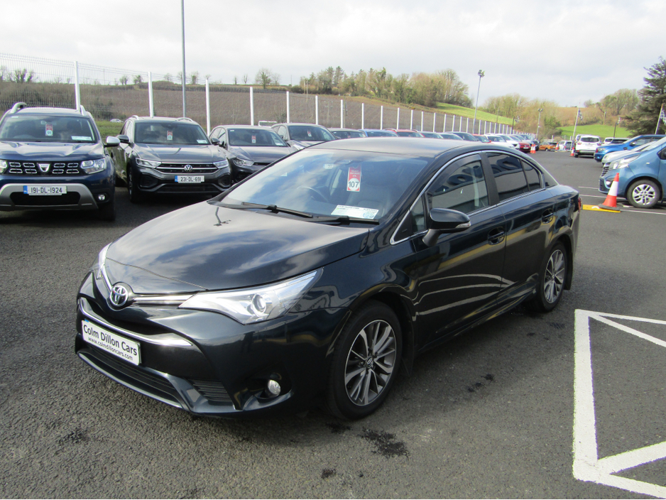 2017 Toyota Avensis - image 6