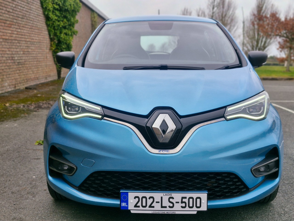 2020 Renault Zoe - image 3