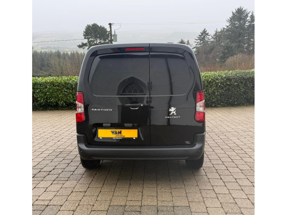 2022 Peugeot Partner PROFESSIONAL PLUS NO VAT! €18,750