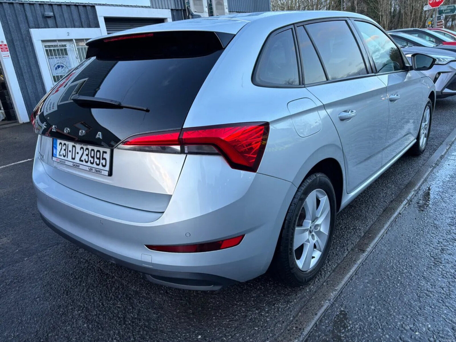 2023 Skoda Scala - image 9