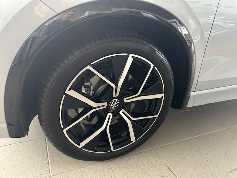 2025 Volkswagen Tiguan Tiguan R-Line 2.0TDi 150 DSG 2WD Auto Start/Stop €57,995