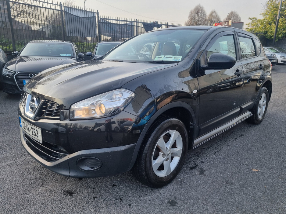 2013 Nissan Qashqai - image 9