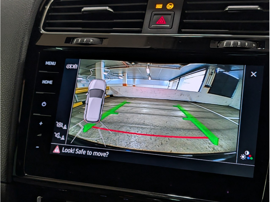 2018 Volkswagen Golf - image 26