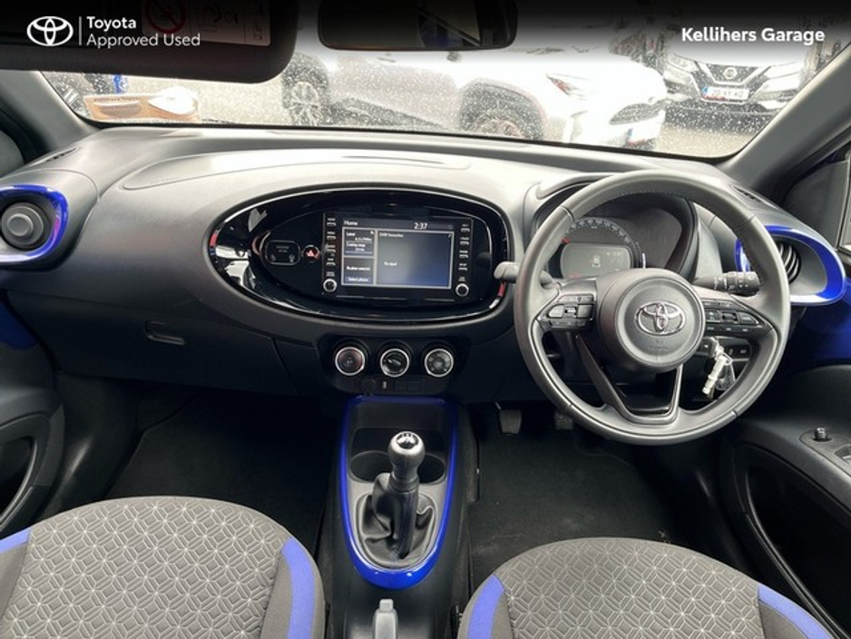 2022 Toyota Aygo X 1.0 DESIGN BITONE €16,450
