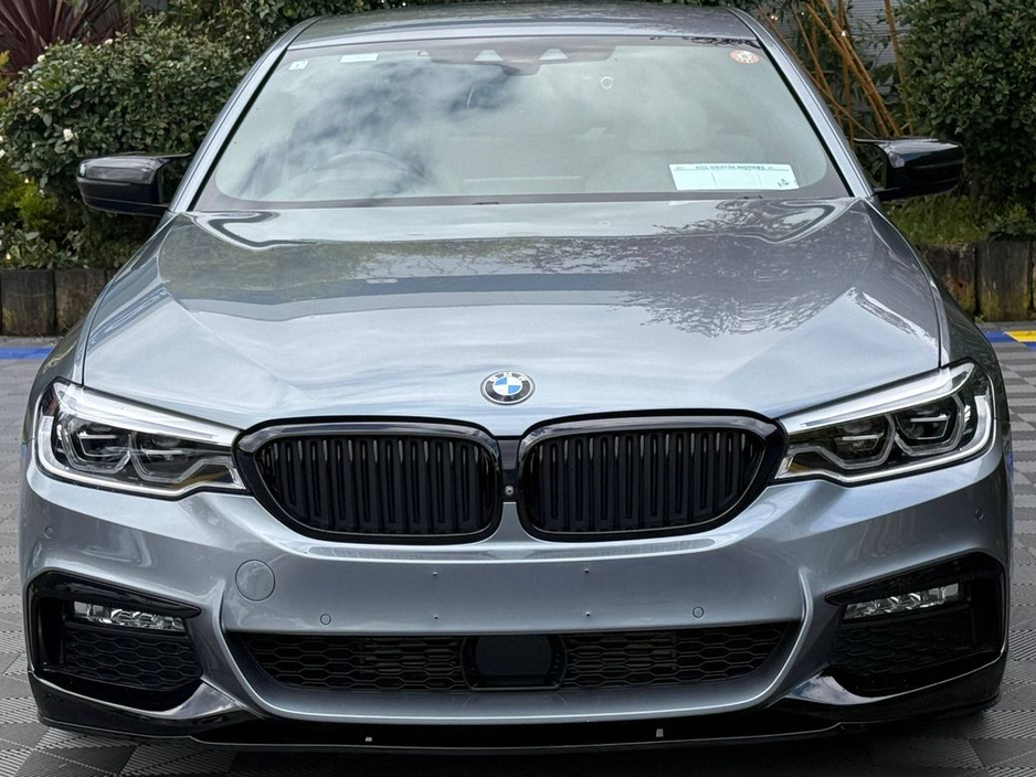 2017 BMW 5 Series - image 14