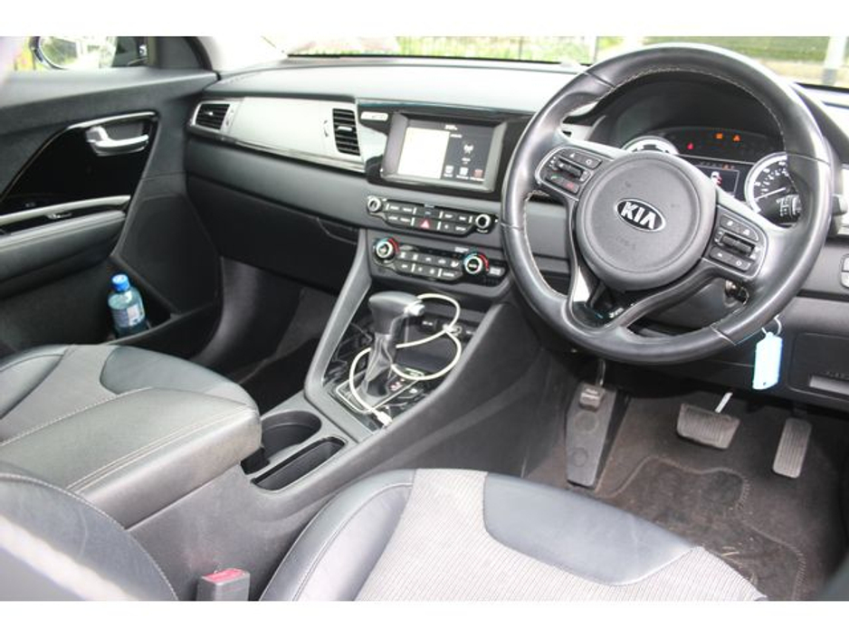 2019 Kia Niro - image 10