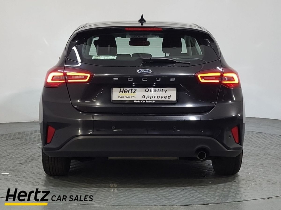 2023 Ford Focus - image 4