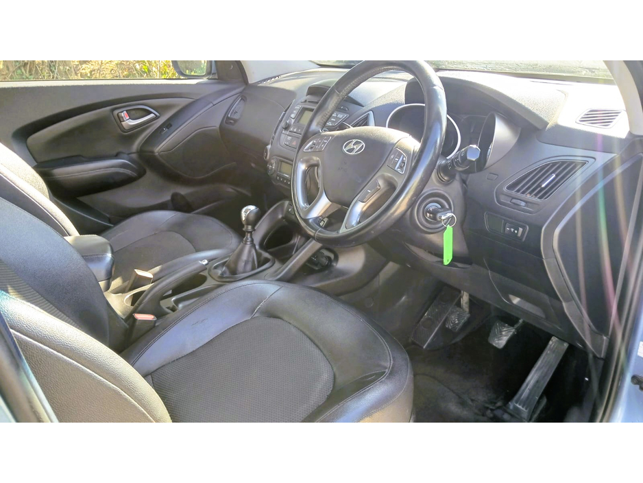 2013 Hyundai ix35 - image 9