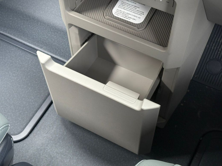 2026 Kia PV5 - image 18