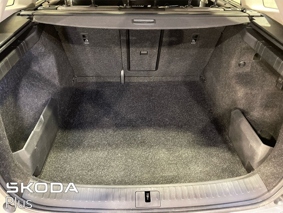 2023 Skoda Enyaq - image 9