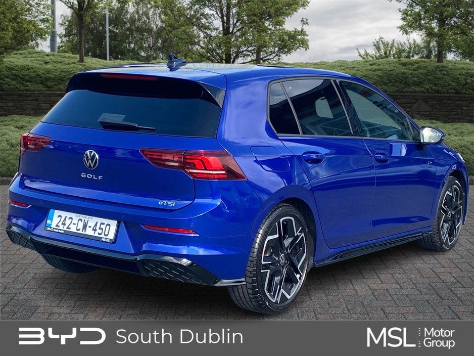 2024 Volkswagen Golf - image 3