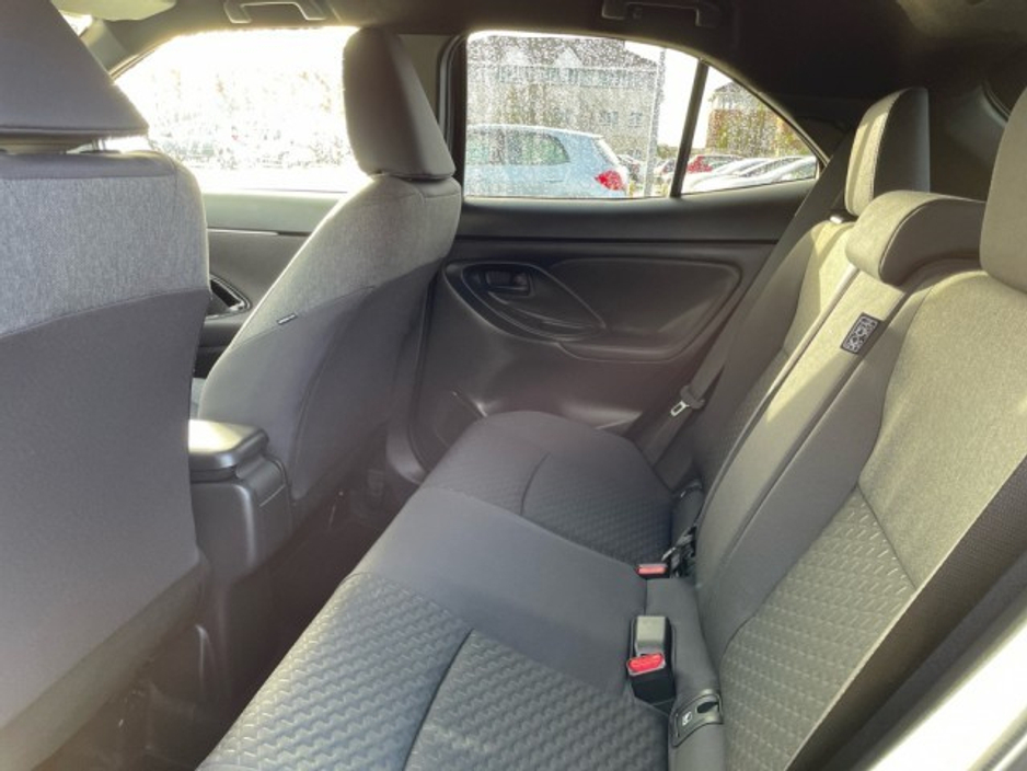 2025 Toyota Yaris Cross - SPECIAL OFFER UNIT - Save EUR 5,300 - LunaSport Monotone - 1.5 Hybrid - Automatic - EUR 180 // Remote Central Locking // Front Electric Windows // Rear Electric Windows // Electric Mirrors // Finger €31,855