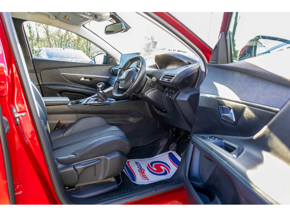 2021 Peugeot 3008 2021 Peugeot Red 1.2 PureTech 130bhp Allure €23,950