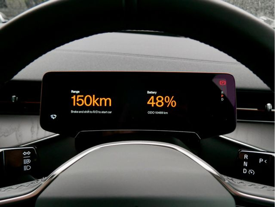 2024 Polestar 3 - image 32