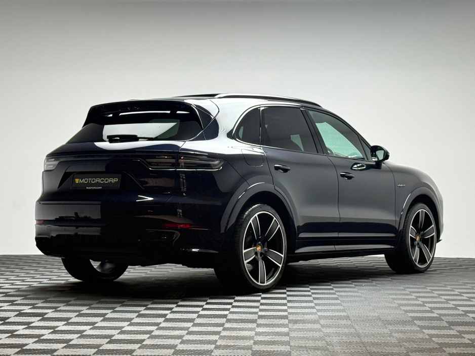 2023 Porsche Cayenne E-hybri E-hybrid 4DR Auto €87,990