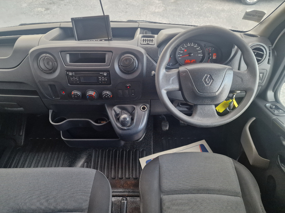 2018 Renault Master - image 6