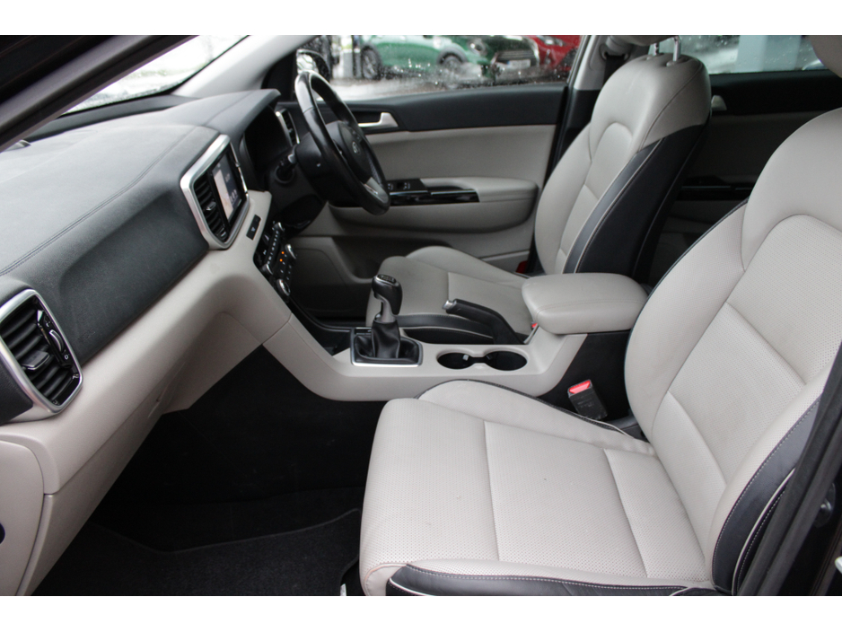 2020 Kia Sportage 1.6CRDI K3 PLATINUM 5DR ESTATE // ONLY 84,000 KMS // IMMACULATE CONDITION THROUGH OUT // BUY WITH CONFIDENCE AA AND SIMI APPROVED DEALER 2026 // FINANCE ARRANGED //TRADE INS WELCOME // €19,950