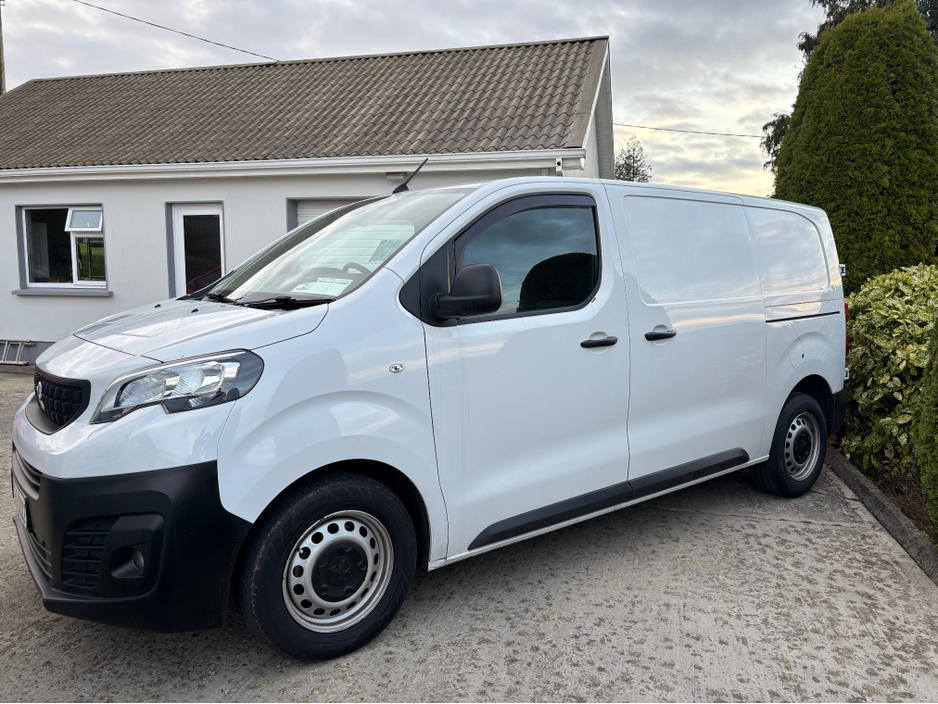 2023 Peugeot Expert - image 12