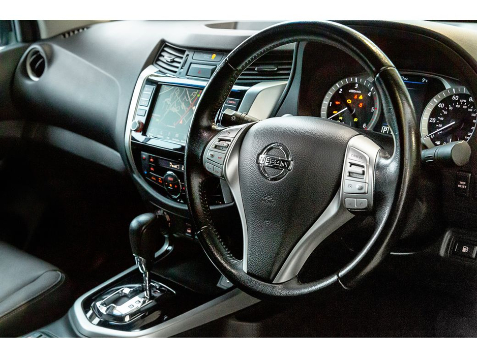 2021 Nissan Navara - image 16