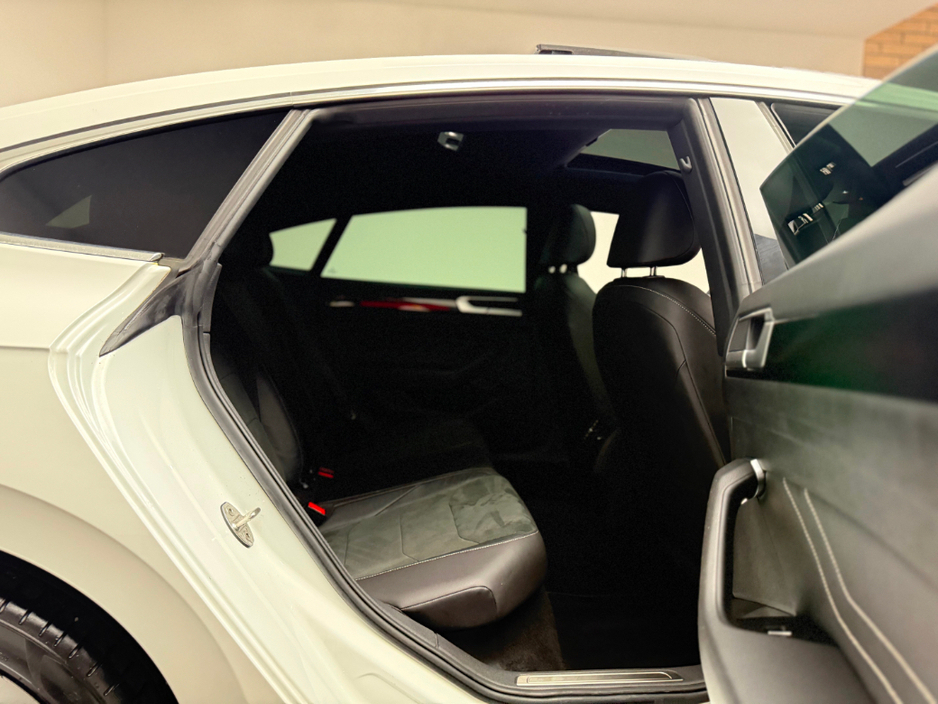 2023 Volkswagen Arteon - image 12