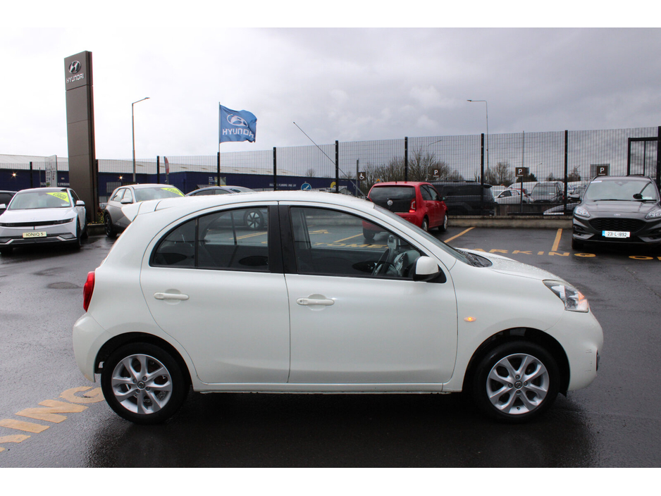 2016 Nissan Micra - image 6