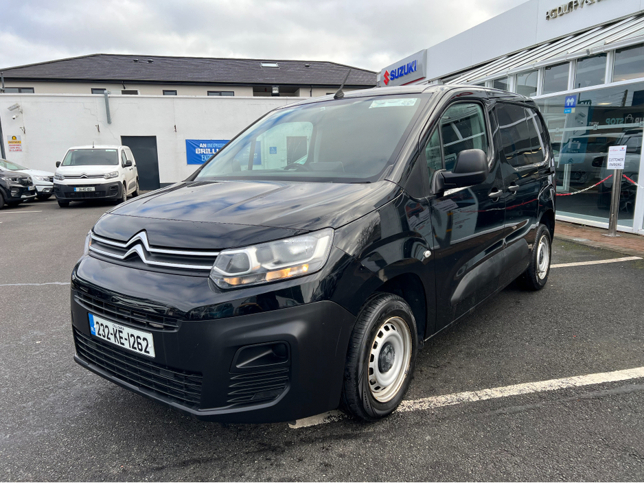 2023 Citroen Berlingo - image 7