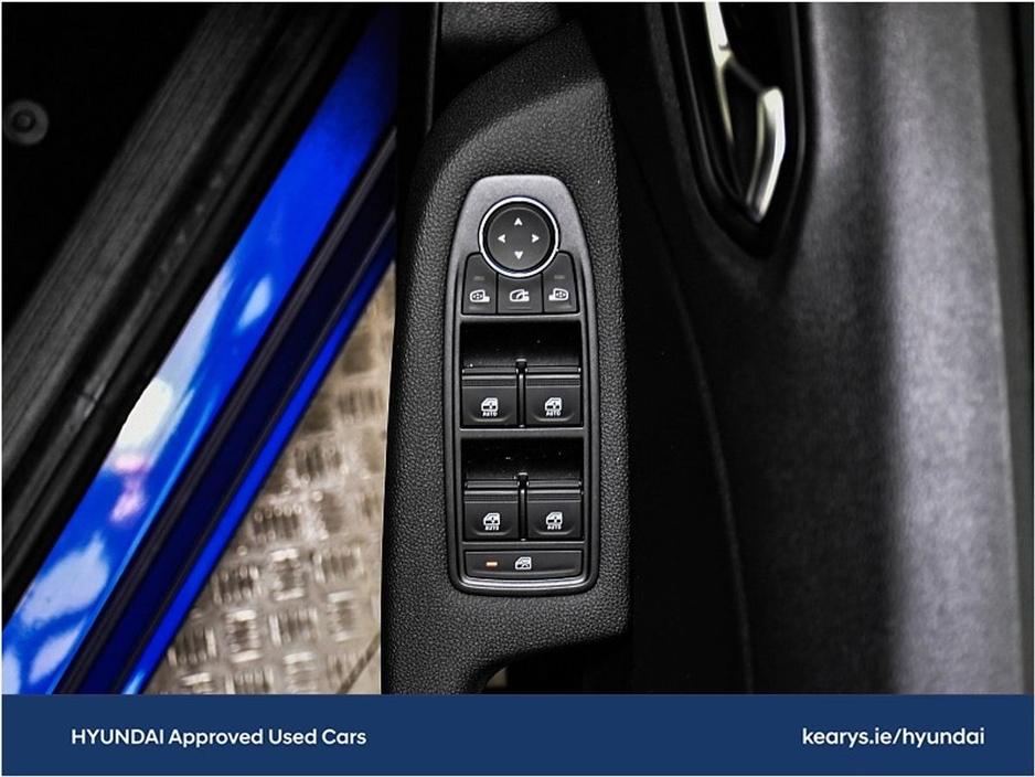 2025 Renault Clio - image 9