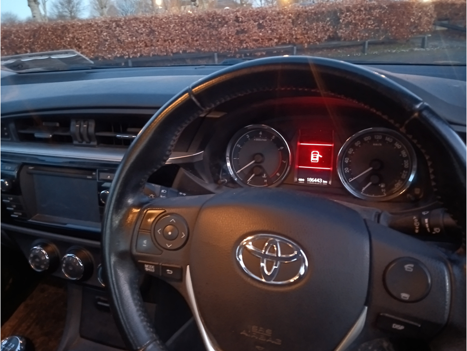 2015 Toyota Corolla 1.33 LUNA 4DR €9,750