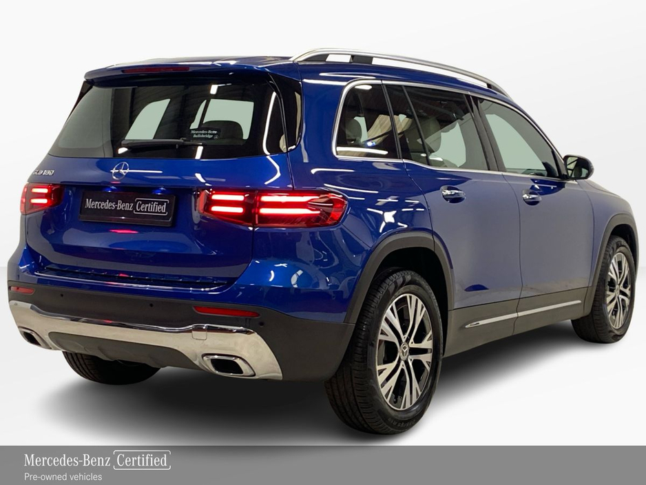 2025 Mercedes-Benz GLB - image 3