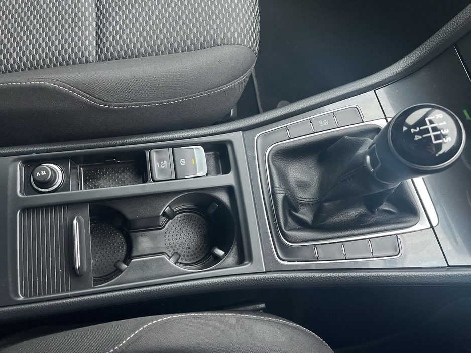 2019 Volkswagen Golf 1.0 MPI 85HP Trendline €17,995