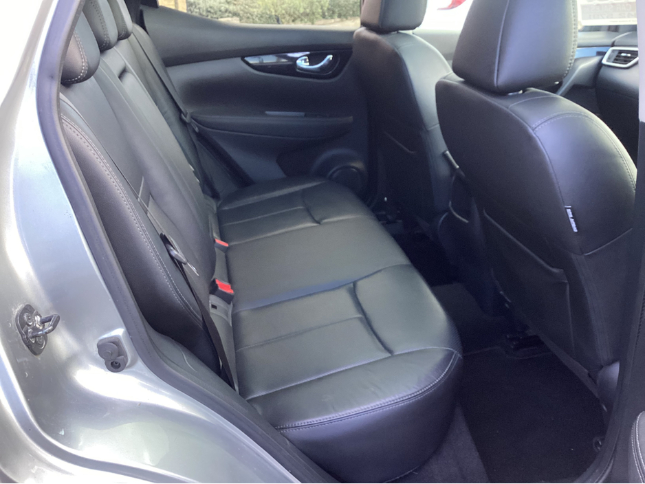 2016 Nissan Qashqai - image 16