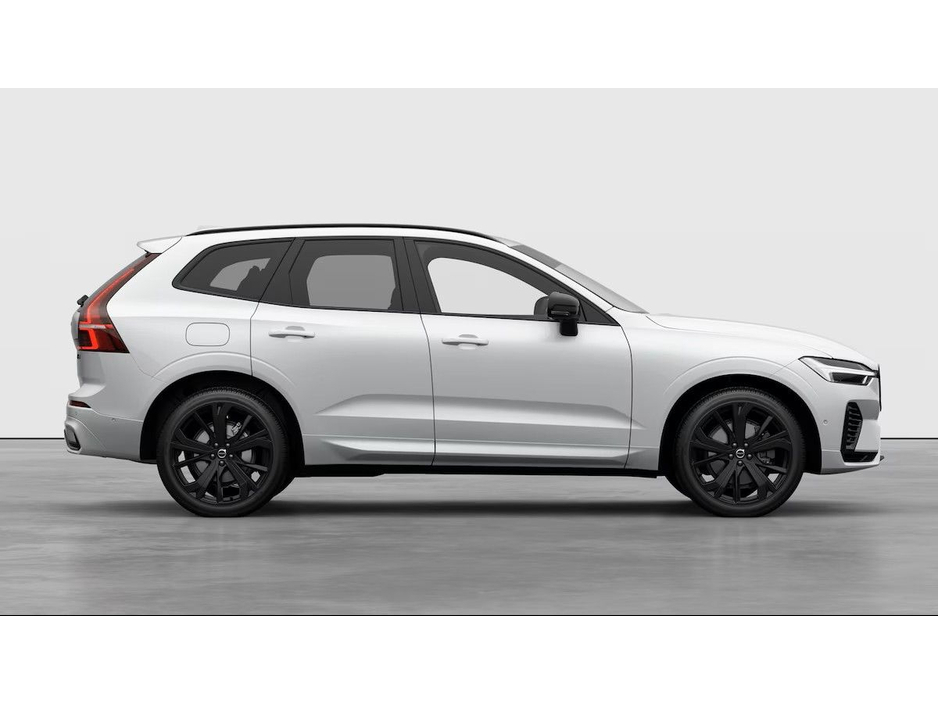 2026 Volvo XC60 - image 4