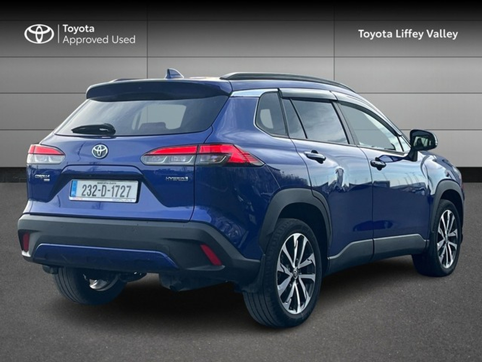 2023 Toyota Corolla Cross - image 2