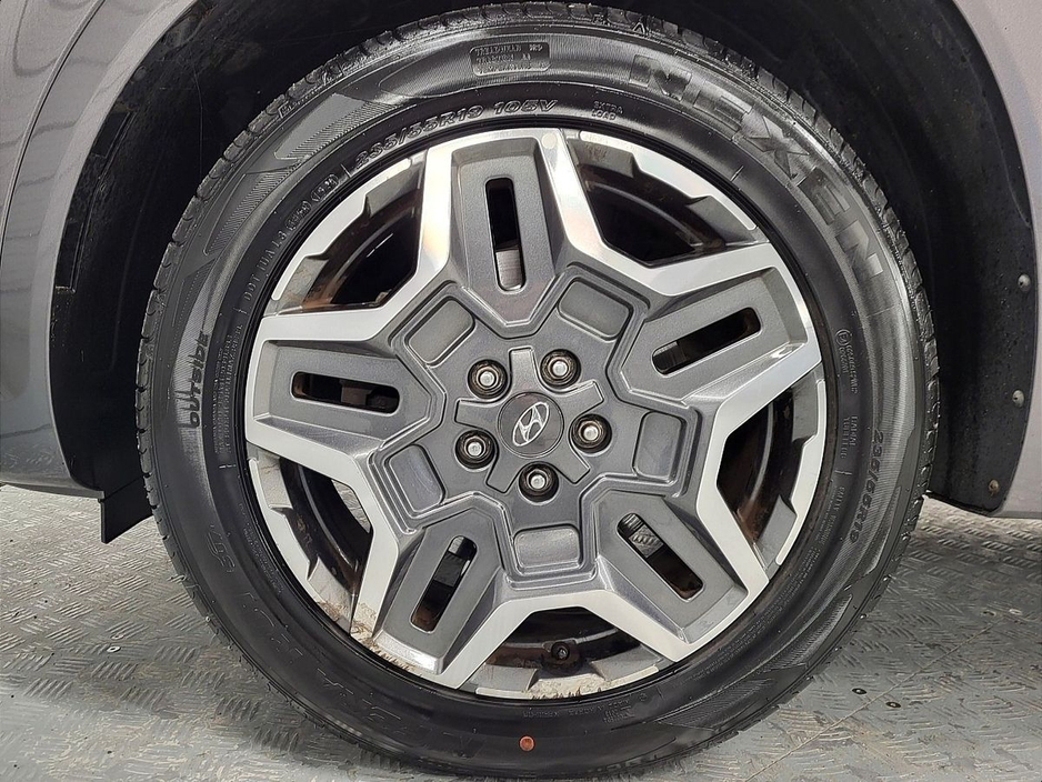 2022 Hyundai Santa Fe - image 11