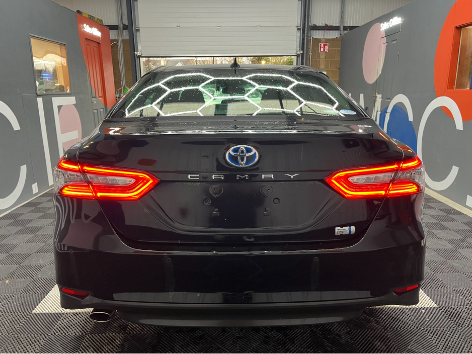 2020 Toyota Camry - image 3