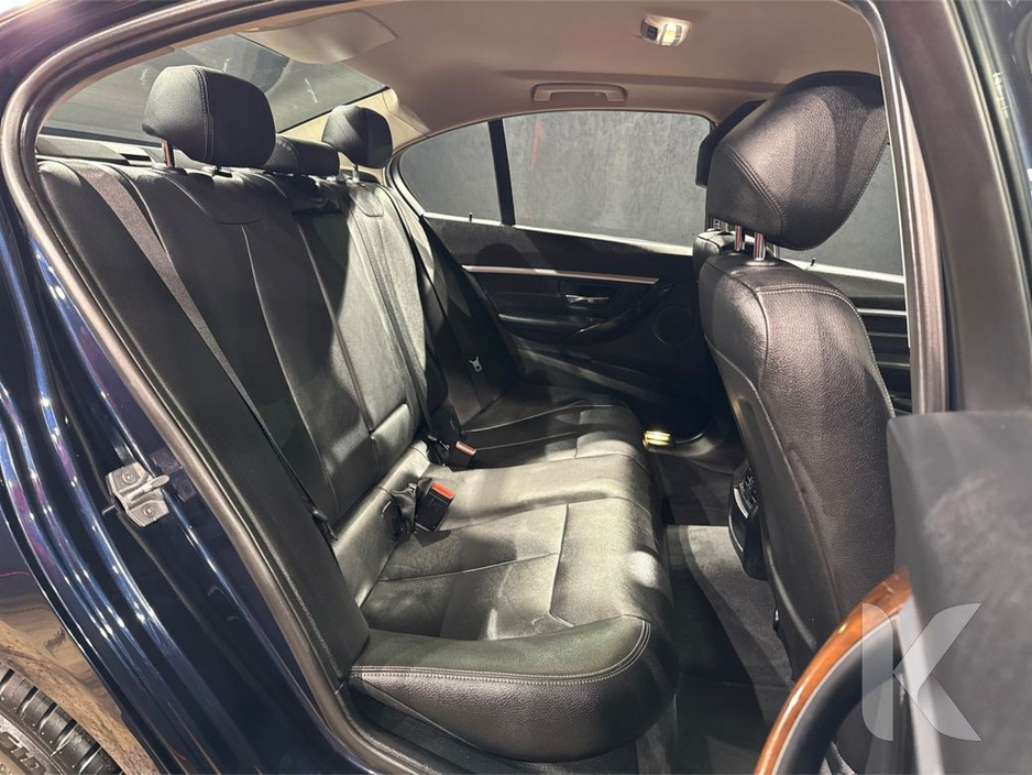 2016 BMW 3 Series 2.0L AUTOMATIC HYBRID - E LUXURY - FULL BLACK LEATHER - FACTORY ALLOYS - REAR CAMERA - HEATED SEATS - MULTI FUNCTION STEERING WHEEL €19,950