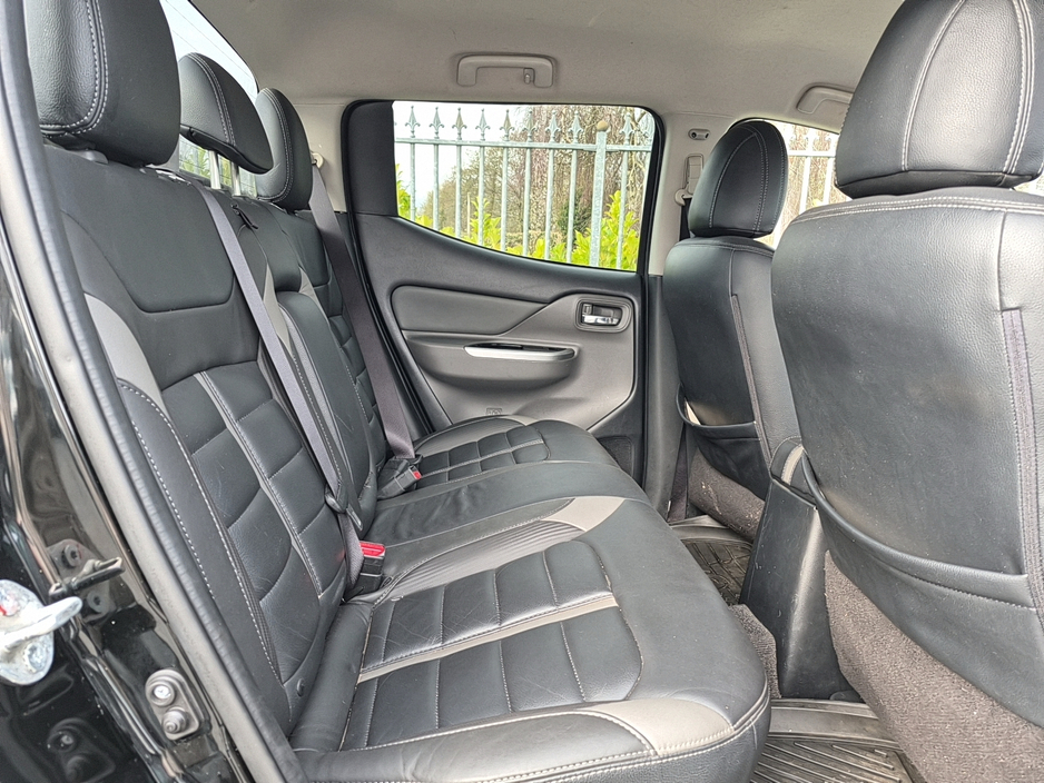 2017 Mitsubishi L200 - image 34