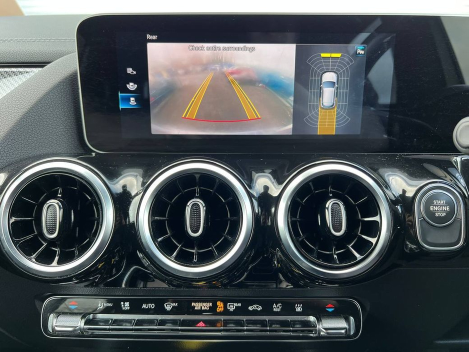 2021 Mercedes-Benz GLA Class - image 7