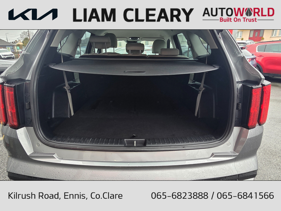 2023 Kia Sorento - image 9