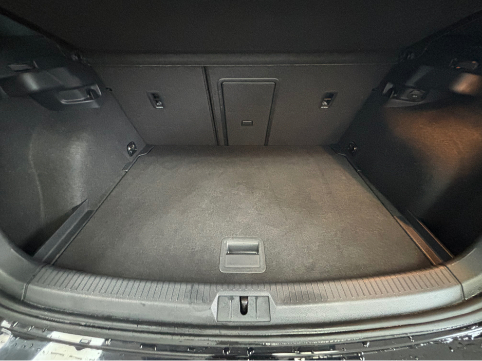2018 Volkswagen Golf - image 12