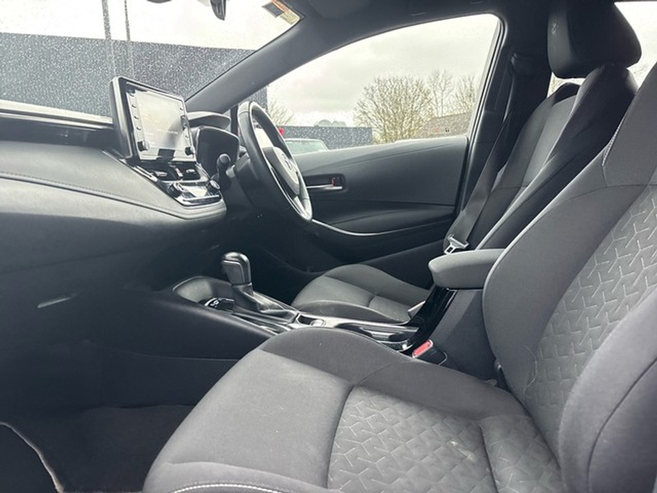 2021 Toyota Corolla - image 6