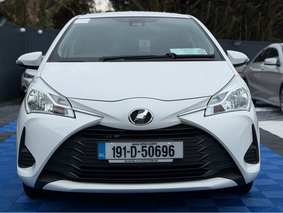 2019 Toyota Vitz - image 8