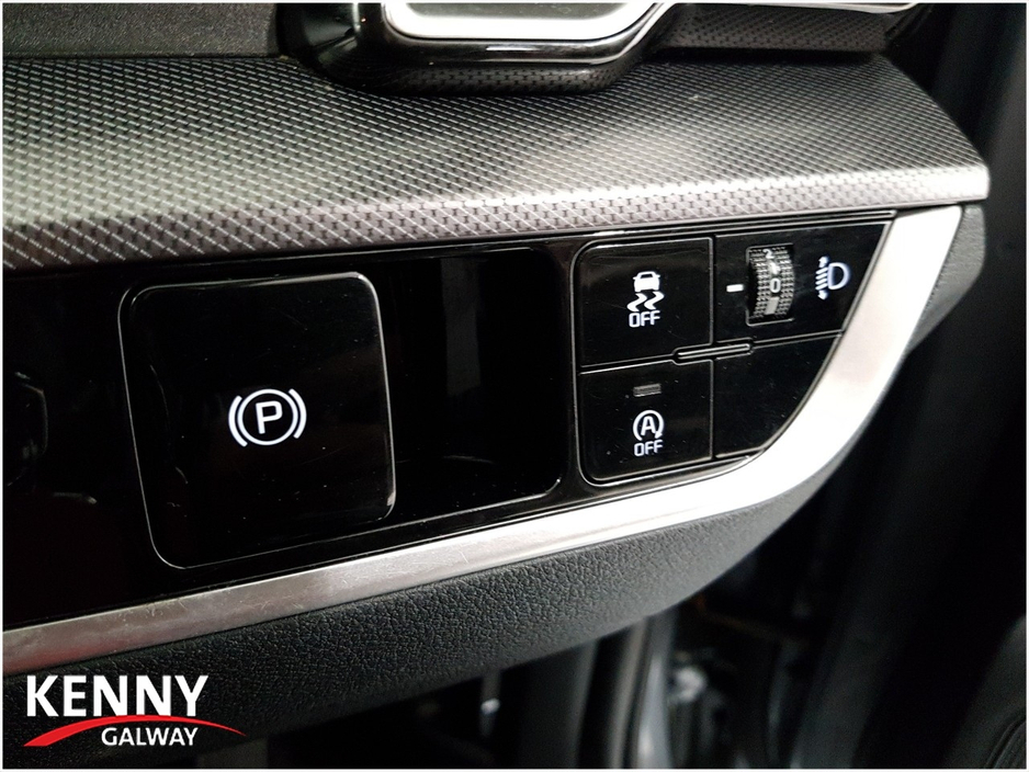 2022 Kia Sportage - image 34