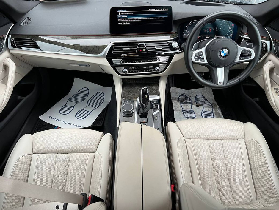 2020 BMW 5 Series 530e LCI M-SPORT COMPETITION 2.0 HYBRID // LOW MILEAGE // HEATED & COOLED LEATHER SEATS // HEADS-UP DISPLAY €36,900