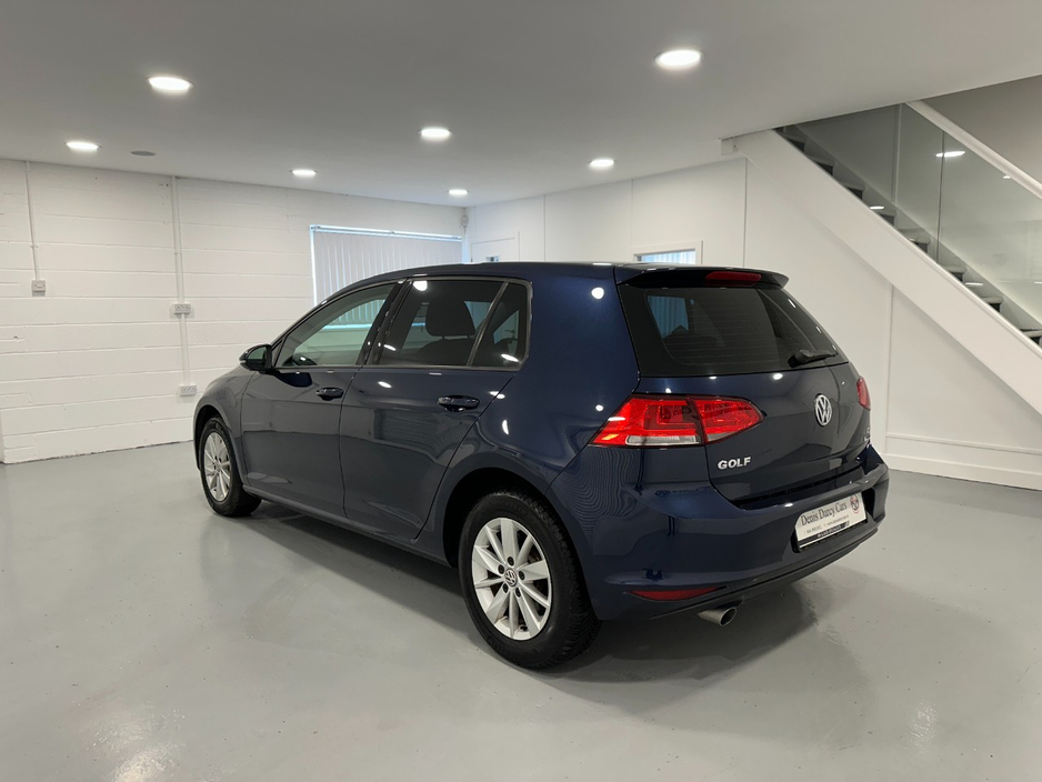 2014 Volkswagen Golf - image 10