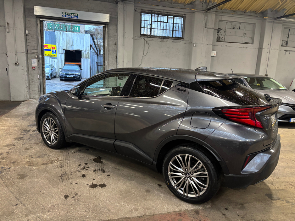 2023 Toyota C-HR HYBRID SOL 4DR AUTO €24,499
